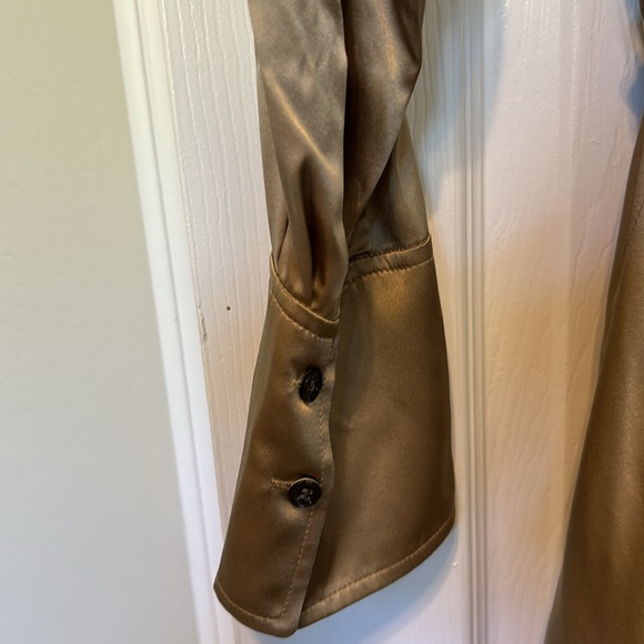 100% silk dress from banana Republic - Picture 9 of 9